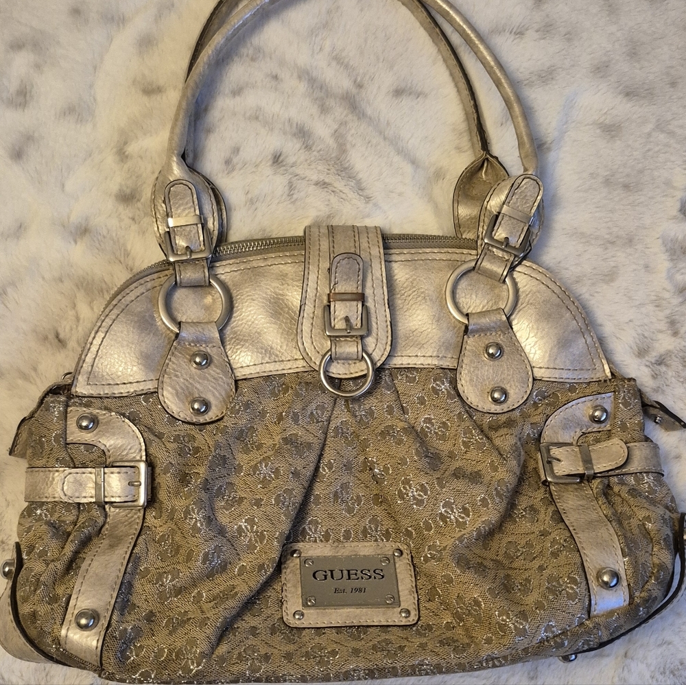 Y2K Guess Tan and Silver Shoulder Bag